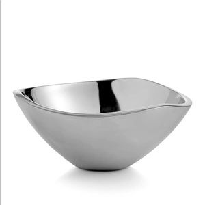 Nambe Tricorner Bowl
